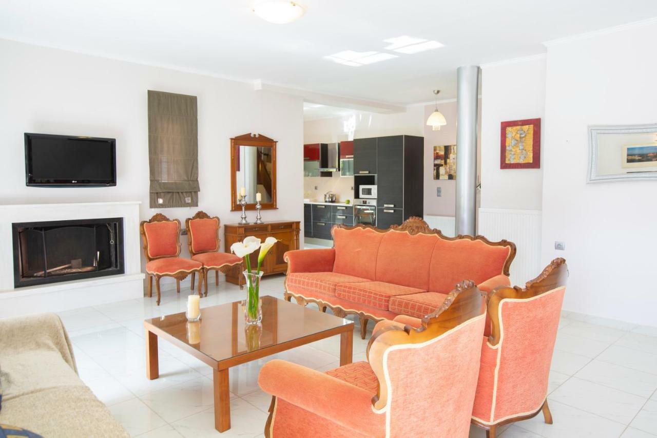 Red Villa นีดรี ภายนอก รูปภาพ